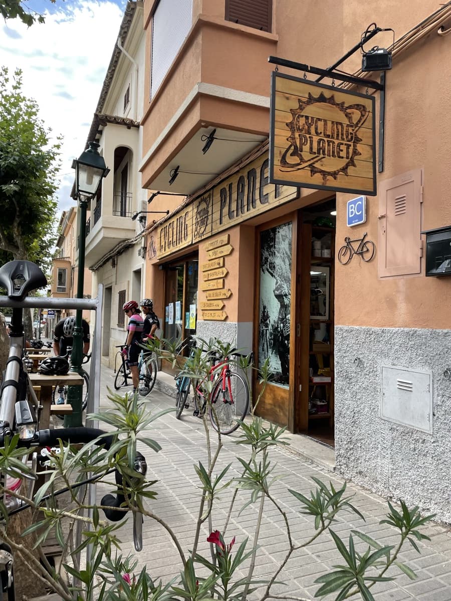 Cycling Planet, Alaró: A Real Mid-Island Bike Stop